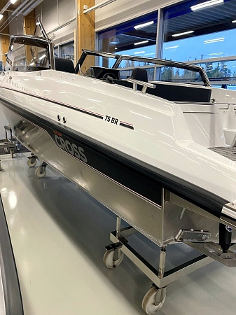 Yamarin Cross 75 BR
